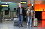 Nice 7 mei 2012
Fred Teeven met zijn vrouw op het vliegveld van Nice.
Peter Smulders bv