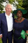 Breukelen 12 juni 2012
Haringparty op Neijenrode. Gerda Havertong met man
Peter Smulders bv