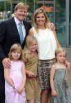 Amsterdam 6 juni 2012
Prinses Maxima Amalia Ariane en Alexia met hun vader Prins Willem Alexander
bij muziek concert in de heineken music hall.
Peter Smulders bv