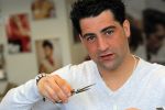 Hoofddorp 14 mei 2012
Kapper Hanni Hanna knipt Fajah lourens. Hanni knipt vele voetballers en bn ers.
Peter Smulders bv