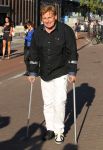 Amsterdam 28 mei 2012
Presentatie in panama. Henny Huisman met zijn gebroken voet/enkel in het gips
Peter Smulders bv