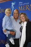 Rotterdam, 16 Juni 2012
Premiere Musical Little Mermaid in het Nieuwe Luxor theater
Herman den Blijker met zijn vrouw Jacquelinde de Blijker en zoontje Matz den Blijker
Foto Peter Smulders BV