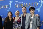 Rotterdam, 16 Juni 2012
Premiere Musical Little Mermaid in het Nieuwe Luxor theater
Jochem v Gelder  met zijn gezin
Foto Peter Smulders BV