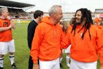 Amsterdam 1 juni 2012
Voetbaltournooi Johan Cruijff foundation in het olympisch stadion .
oa Johan Cruijff John Ewbank Thomas Acda Aron Winter Brian Roy Tonnie Bruins Slot Ronald de Boer William Spaay Najib Amhali Edwin v d Sar Raoul Heertje en Rohan Marley ( zoon Bob Marley) deden mee.
Peter Smulders bv