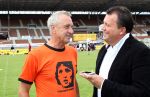 Amsterdam 1 juni 2012
Voetbaltournooi Johan Cruijff foundation in het olympisch stadion .
oa Johan Cruijff John Ewbank Thomas Acda Aron Winter Brian Roy Tonnie Bruins Slot Ronald de Boer William Spaay Najib Amhali Edwin v d Sar Raoul Heertje en Rohan Marley ( zoon Bob Marley) deden mee. Edwin Bredius interviewt Johan Cruyff
Peter Smulders bv