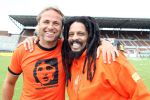 Amsterdam 1 juni 2012
Voetbaltournooi Johan Cruijff foundation in het olympisch stadion .
oa Johan Cruijff John Ewbank Thomas Acda Aron Winter Brian Roy Tonnie Bruins Slot Ronald de Boer William Spaay Najib Amhali Edwin v d Sar Raoul Heertje en Rohan Marley ( zoon Bob Marley) deden mee.
Peter Smulders bv