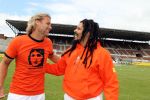 Amsterdam 1 juni 2012
Voetbaltournooi Johan Cruijff foundation in het olympisch stadion .
oa Johan Cruijff John Ewbank Thomas Acda Aron Winter Brian Roy Tonnie Bruins Slot Ronald de Boer William Spaay Najib Amhali Edwin v d Sar Raoul Heertje en Rohan Marley ( zoon Bob Marley) deden mee.
Peter Smulders bv