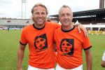 Amsterdam 1 juni 2012
Voetbaltournooi Johan Cruijff foundation in het olympisch stadion .
oa Johan Cruijff John Ewbank Thomas Acda Aron Winter Brian Roy Tonnie Bruins Slot Ronald de Boer William Spaay Najib Amhali Edwin v d Sar Raoul Heertje en Rohan Marley ( zoon Bob Marley) deden mee.
Peter Smulders bv