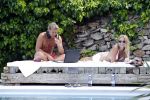 Ibiza 2 mei 2012
John Ewbank en zijn nieuwe vriendin Kelly Weekers op vakantie op ibiza.
Peter Smulders bv