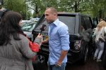 Amsterdam 4 juni 2012
Vertrek Nederlands elftal vanaf het Hilton hotel naar het EK in Oekraine en Polen.
John Heitinga met zijn vrouw Charlotte Heitinga en hun kinderen
Peter Smulders bv