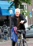 Amsterdam 5 juni 2012
Kees v Kooten op de fiets in Amsterdam.
Peter Smulders bv