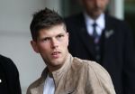 Amsterdam 4 juni 2012
Vertrek Nederlands elftal v.a. het Hilton hotel naar het EK in Oekraine en Polen.
Klaas Jan Huntelaar met zijn gezinnetje
Peter Smulders bv