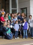 Amsterdam 4 juni 2012
Vertrek Nederlands elftal v.a. het Hilton hotel naar het EK in Oekraine en Polen.
Lonneke Schaars, echtgenote van Stijn Schaars en een verdrietig zoontje
Peter Smulders bv