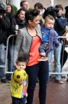 Amsterdam 4 juni 2012
Vertrek Nederlands elftal v.a. het Hilton hotel naar het EK in Oekraine en Polen.
Maddy Huntelaar, vrouw van voetballer Klaas Jan Huntelaar met haar kinderen
Peter Smulders bv