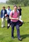 Halfweg 23 mei 2012
Uitreiking boek Willem V Hanegem door Marco v Basten op golfbaan houtrak.
Peter Smulders bv