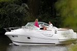 Breukelen 13 mei 2012
Jurgen Smit en Milika Peterzon weer helemaal verliefd op hun boot met de hond aan het varen.
Peter Smulders bv