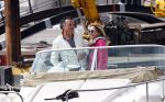 Breukelen 13 mei 2012
Jurgen Smit en Milika Peterzon weer helemaal verliefd op hun boot met de hond aan het varen.
Peter Smulders bv