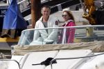 Breukelen 13 mei 2012
Jurgen Smit en Milika Peterzon weer helemaal verliefd op hun boot met de hond aan het varen.
Peter Smulders bv