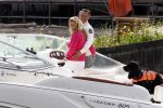 Breukelen 13 mei 2012
Jurgen Smit en Milika Peterzon weer helemaal verliefd op hun boot met de hond aan het varen.
Peter Smulders bv