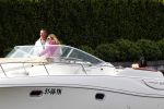 Breukelen 13 mei 2012
Jurgen Smit en Milika Peterzon weer helemaal verliefd op hun boot met de hond aan het varen.
Peter Smulders bv