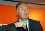 Amsterdam 15 mei 2012
Rene Froger krijgt uit handen van ING CEO Nick Jue de eerste oranje single overhandigt en de nieuweste commercial van ING ivm het EK wordt getoond .
Peter Smulders bv