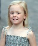 Amsterdam 6 juni 2012
Prinses Maxima Amalia Ariane en Alexia met hun vader Prins Willem Alexander
bij muziek concert in de heineken music hall.
Peter Smulders bv
