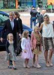 Amsterdam 6 juni 2012
Prinses Maxima Amalia Ariane en Alexia met hun vader Prins Willem Alexander
bij muziek concert in de heineken music hall.
Peter Smulders bv