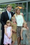 Amsterdam 6 juni 2012
Prinses Maxima Amalia Ariane en Alexia met hun vader Prins Willem Alexander
bij muziek concert in de heineken music hall.
Peter Smulders bv
