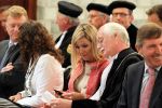 Breukelen 29 mei 2012
Prinses Maxima aanwezig bij de oratie vanProf dr ir Gert van Dijk op Nyenrode.
Peter Smulders bv