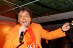 Amsterdam 15 mei 2012
Rene Froger krijgt uit handen van ING CEO Nick Jue de eerste oranje single overhandigt en de nieuweste commercial van ING ivm het EK wordt getoond .
Peter Smulders bv