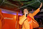 Amsterdam 15 mei 2012
Rene Froger krijgt uit handen van ING CEO Nick Jue de eerste oranje single overhandigt en de nieuweste commercial van ING ivm het EK wordt getoond .
Peter Smulders bv