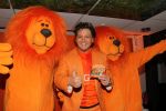 Amsterdam 15 mei 2012
Rene Froger krijgt uit handen van ING CEO Nick Jue de eerste oranje single overhandigt en de nieuweste commercial van ING ivm het EK wordt getoond .
Peter Smulders bv
