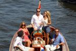 Amsterdam 28 mei 2012
Robert Doornbos en zijn verloofde Chantal Bles met haar vader Jos en moeder aan het varen op de amsterdamse grachten.
Peter Smulders bv