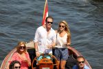 Amsterdam 28 mei 2012
Robert Doornbos en zijn verloofde Chantal Bles met haar vader Jos en moeder aan het varen op de amsterdamse grachten.
Peter Smulders bv