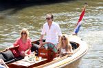 Amsterdam 28 mei 2012
Robert Doornbos en zijn verloofde Chantal Bles met haar vader Jos en moeder aan het varen op de amsterdamse grachten.
Peter Smulders bv