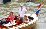 Amsterdam 28 mei 2012
Robert Doornbos en zijn verloofde Chantal Bles met haar vader Jos en moeder aan het varen op de amsterdamse grachten.
Peter Smulders bv