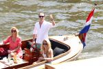 Amsterdam 28 mei 2012
Robert Doornbos en zijn verloofde Chantal Bles met haar vader Jos en moeder aan het varen op de amsterdamse grachten.
Peter Smulders bv