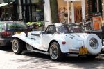 Amsterdam 25 mei 2012
Sylvana Simons met vriend Ronald Kahn in een Clenet. Van deze auto zijn er maar 250 gemaakt.
Peter Smulders bv