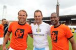 Amsterdam 1 juni 2012
Voetbaltournooi Johan Cruijff foundation in het olympisch stadion .
oa Johan Cruijff John Ewbank Thomas Acda Aron Winter Brian Roy Tonnie Bruins Slot Ronald de Boer William Spaay Najib Amhali Edwin v d Sar Raoul Heertje en Rohan Marley ( zoon Bob Marley) deden mee.
Peter Smulders bv