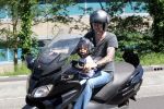 Amsterdam 25 mei 2012
Ruud de Wild met zijn zoontje Johnny samen op de motor.
Peter Smulders bv