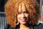 Amsterdam 28 mei 2012
Presentatie in panama. Sharon Doorson met moeder en vriend ( The voice of holland TVOH)
Peter Smulders bv