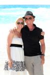 ibiza 1 mei 2012
Sonja Bakker met haar kinderen vader en vriend Jan en zijn dochter op vakantie op ibiza. Ook hun hondje hadden ze mee genomen.
Peter Smulders bv