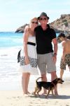 ibiza 1 mei 2012
Sonja Bakker met haar kinderen vader en vriend Jan en zijn dochter op vakantie op ibiza. Ook hun hondje hadden ze mee genomen.
Peter Smulders bv