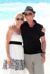 ibiza 1 mei 2012
Sonja Bakker met haar kinderen vader en vriend Jan en zijn dochter op vakantie op ibiza. Ook hun hondje hadden ze mee genomen.
Peter Smulders bv
