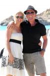 ibiza 1 mei 2012
Sonja Bakker met haar kinderen vader en vriend Jan en zijn dochter op vakantie op ibiza. Ook hun hondje hadden ze mee genomen.
Peter Smulders bv
