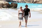 ibiza 1 mei 2012
Sonja Bakker met haar kinderen vader en vriend Jan en zijn dochter op vakantie op ibiza. Ook hun hondje hadden ze mee genomen.
Peter Smulders bv