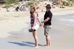 ibiza 1 mei 2012
Sonja Bakker met haar kinderen vader en vriend Jan en zijn dochter op vakantie op ibiza. Ook hun hondje hadden ze mee genomen.
Peter Smulders bv