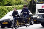 Amsterdam 9 mei 2012
Susan Visser met zoon op de fiets.
Peter Smulders bv