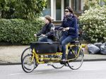 Amsterdam 9 mei 2012
Susan Visser met zoon op de fiets.
Peter Smulders bv
