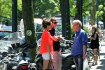 Amsterdam 25 mei 2012
Sven Kramer en zijn vriendin Naomi v As in gesprek met Jack Spijkerman op de cornelis schuytstraat.
Peter Smulders bv